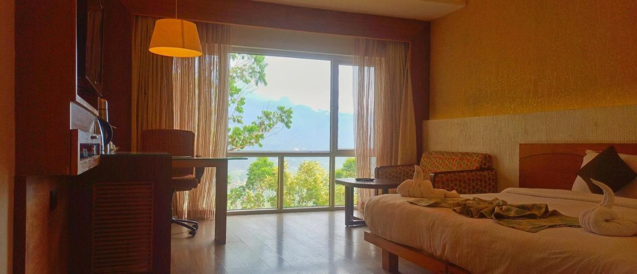 Devonshire Greens - The Leisure Hotel And Spa Munnar Εξωτερικό φωτογραφία