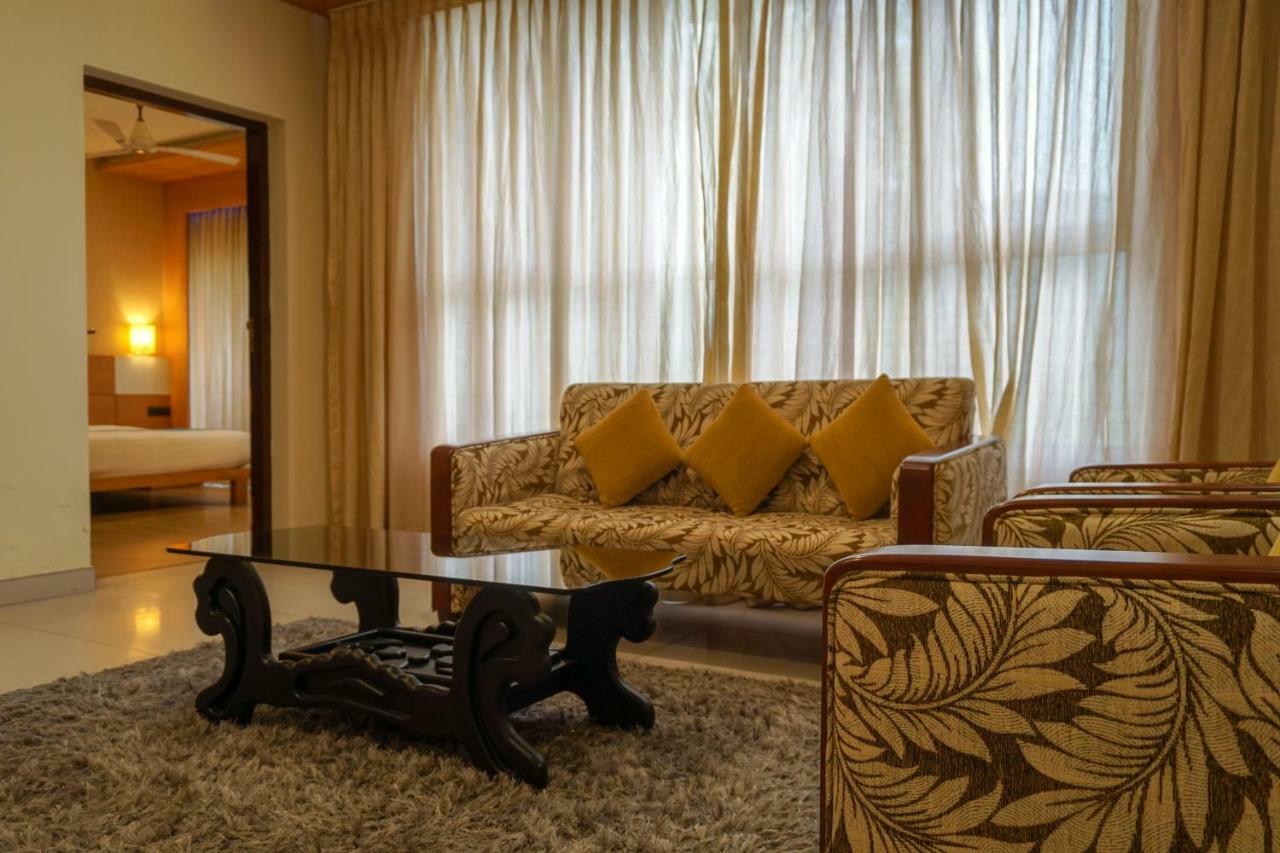 Devonshire Greens - The Leisure Hotel And Spa Munnar Εξωτερικό φωτογραφία